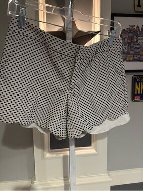 Club Monaco Size 4 Scalloped White with Black Polka Dot Shorts